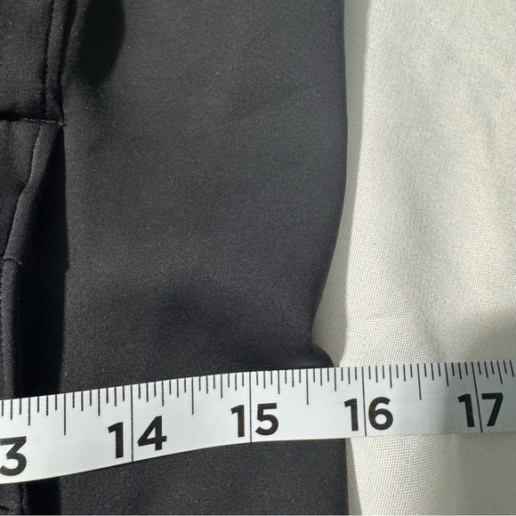 Lululemon Bold Move Zip Up Hooded Jacket Nulu Fabric Size 8 - Picture 10 of 15